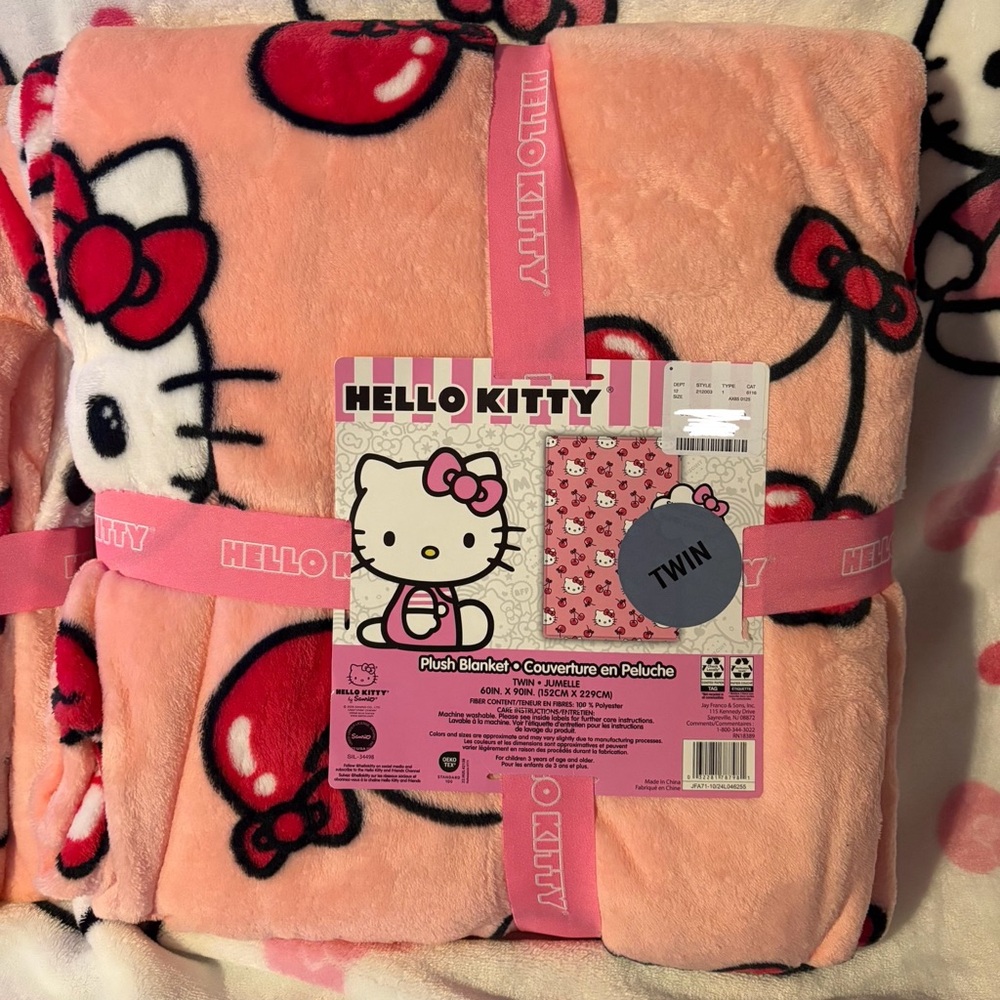 Hello Kitty Twin Cherry!
